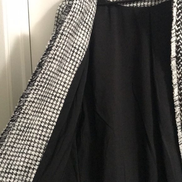 White House Black Market Houndstooth Tweed Jacket - Picture 5 of 5